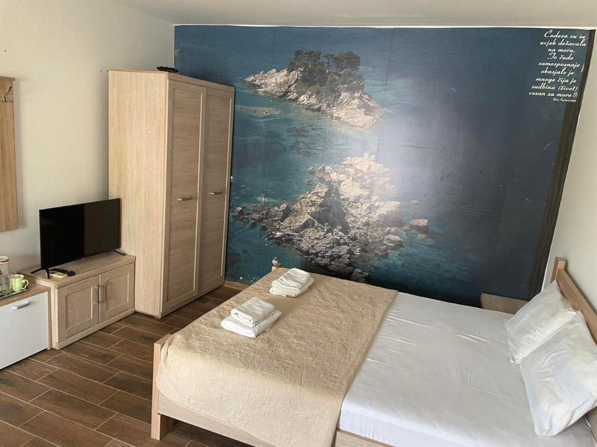 Apartmani Marina Kopitovic Petrovac Kültér fotó