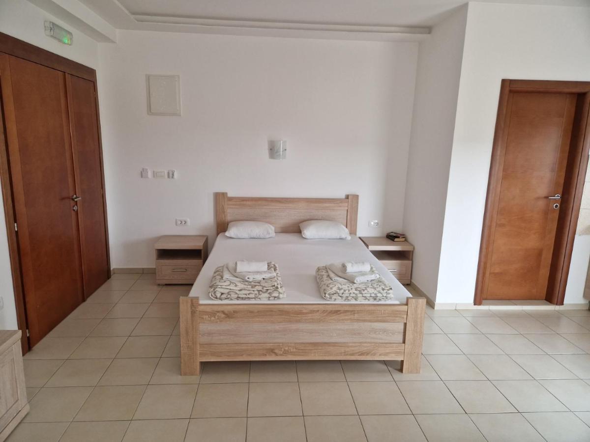 Apartmani Marina Kopitovic Petrovac Kültér fotó