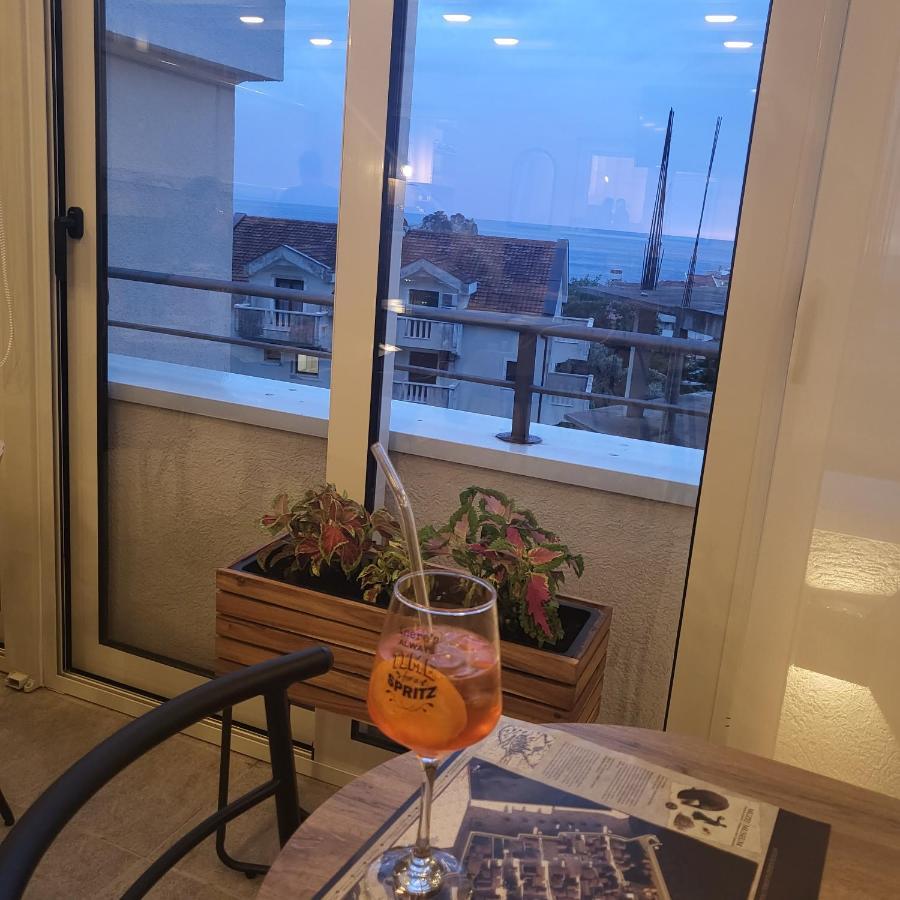 Apartmani Marina Kopitovic Petrovac Kültér fotó