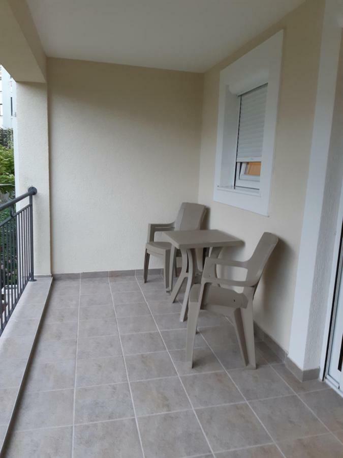 Apartmani Marina Kopitovic Petrovac Kültér fotó