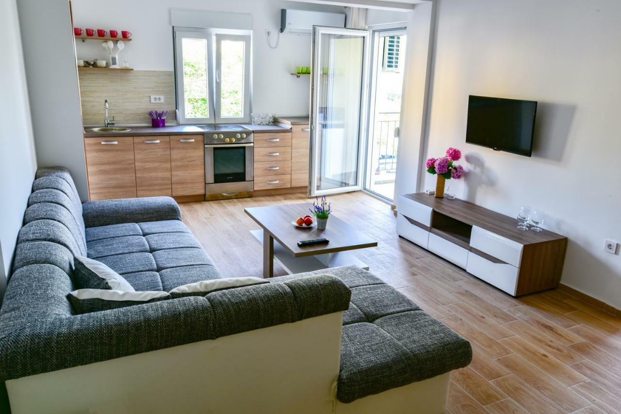 Apartmani Marina Kopitovic Petrovac Kültér fotó