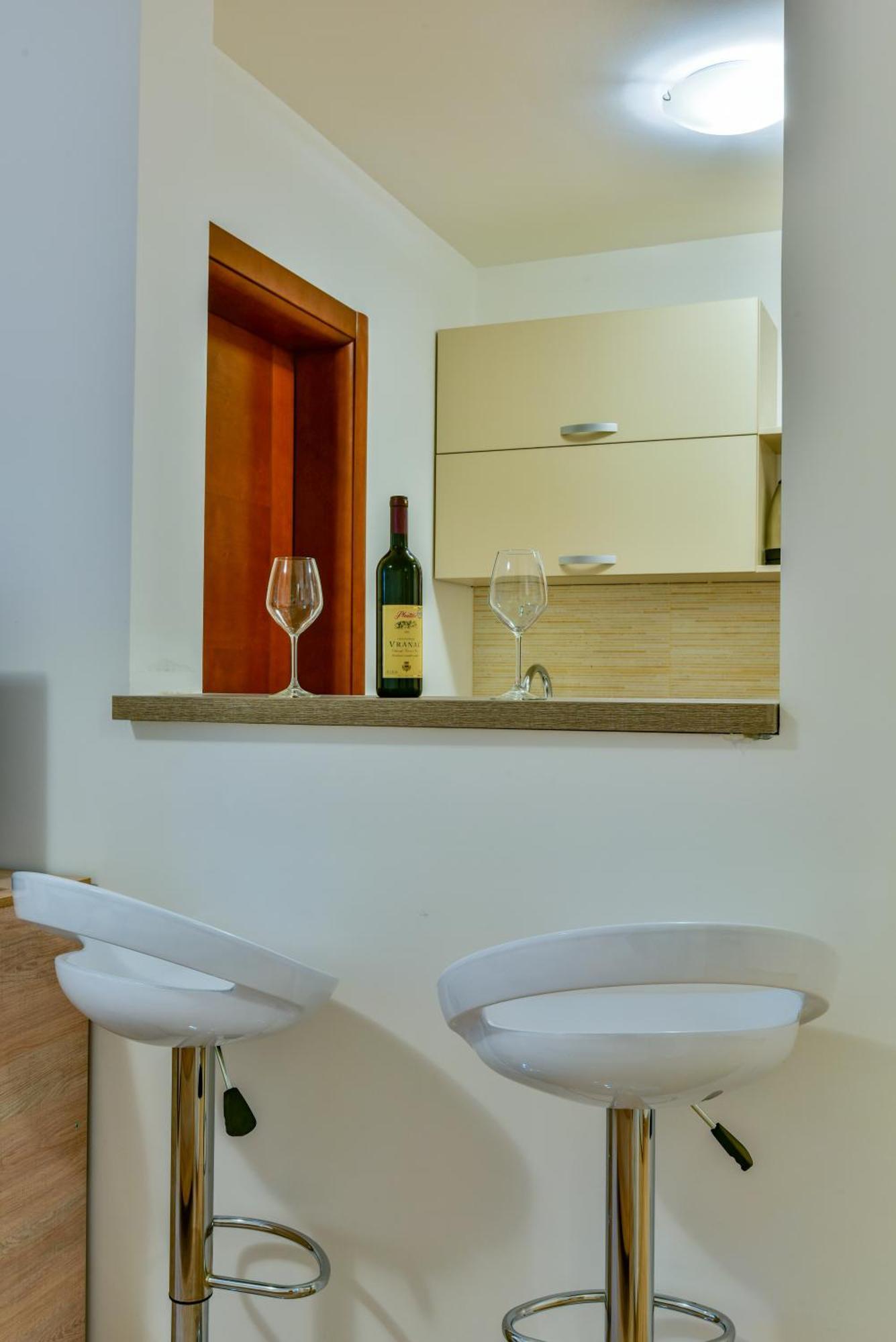 Apartmani Marina Kopitovic Petrovac Kültér fotó
