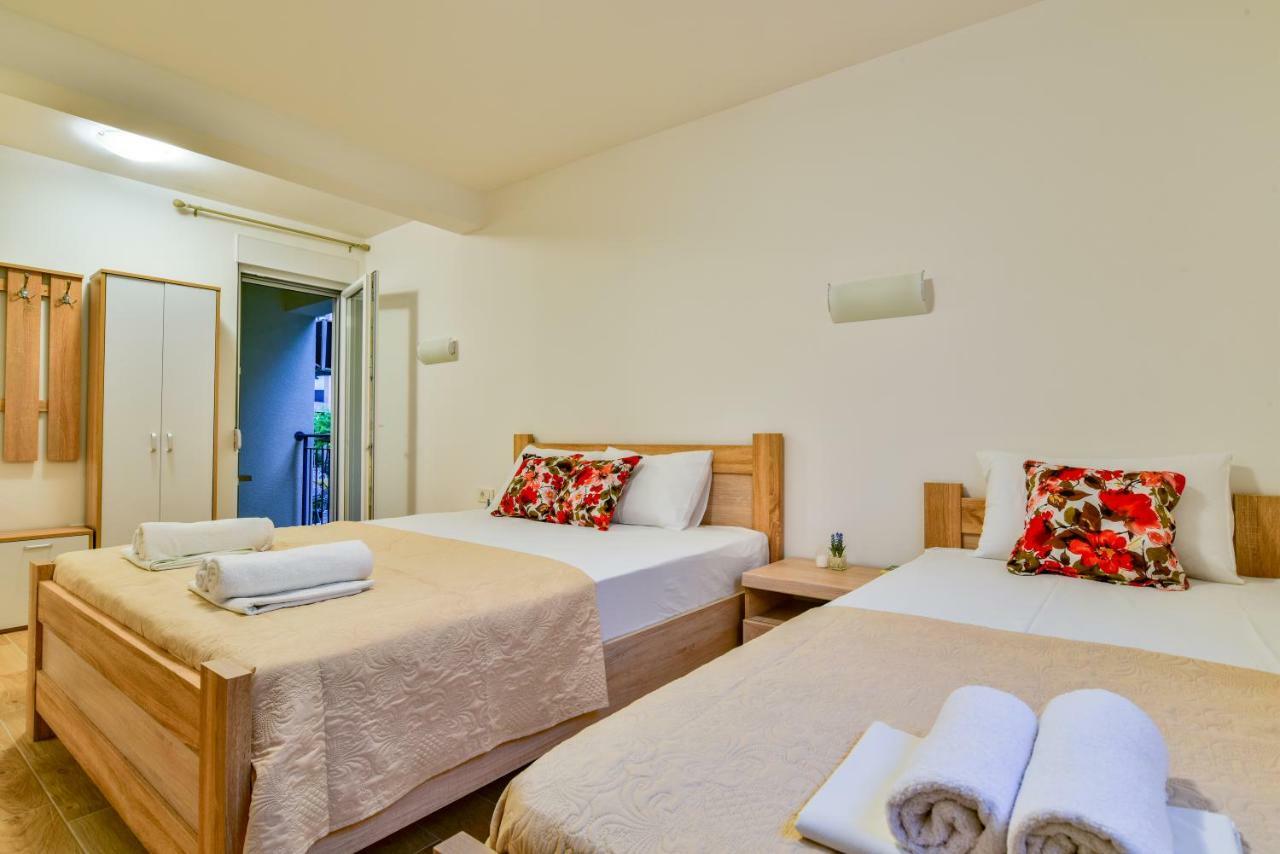 Apartmani Marina Kopitovic Petrovac Kültér fotó